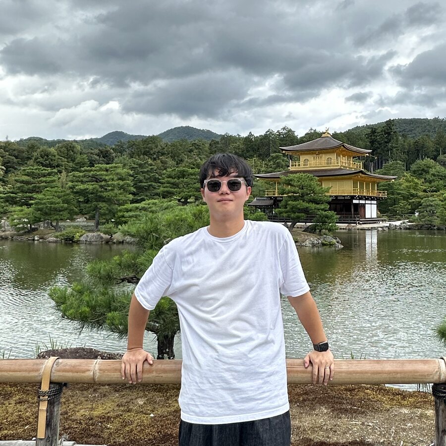 Joo Won Lee at Kinkaku-ji